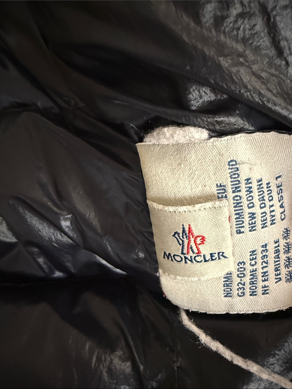 Moncler Boys 10 Shiny Red Puffer Jacket - Picture 10 of 12